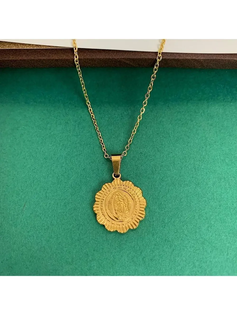 Cute Round Pendant Saint Marry Stainless Steel Gold Plated Circle Pendant y2k